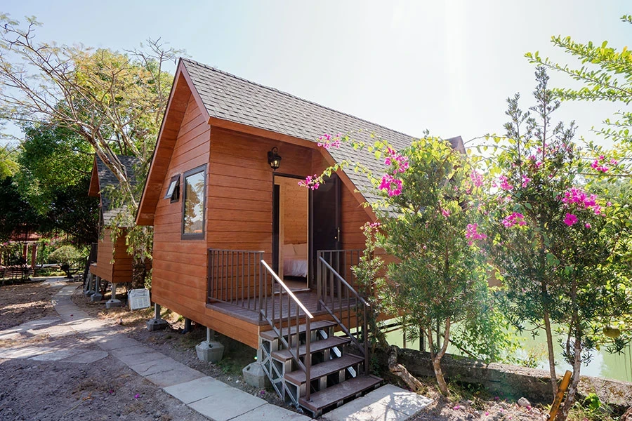 https://baitulongmountainresort.com/storage/product/undefined/Bungalow-1-giuong-12.webp