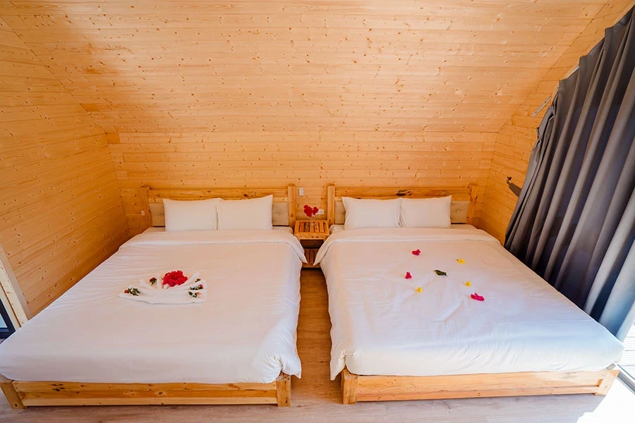 https://baitulongmountainresort.com/storage/product/undefined/Bungalow-2-giuong-2_1733306248.webp