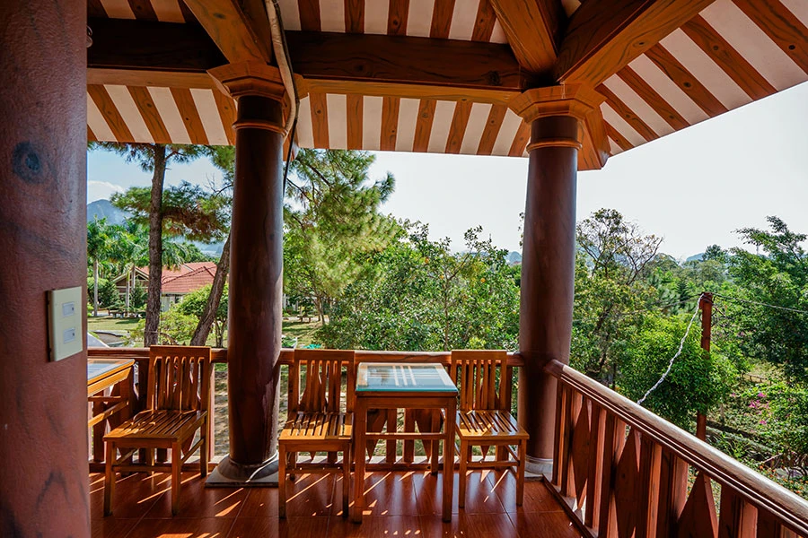 https://baitulongmountainresort.com/storage/product/undefined/phong-giuong-tang-7.webp