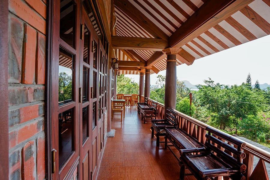 https://baitulongmountainresort.com/storage/product/undefined/phong-giuong-tang-8.webp